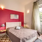 Aweshomeitaly - Bay Windows Apartment *