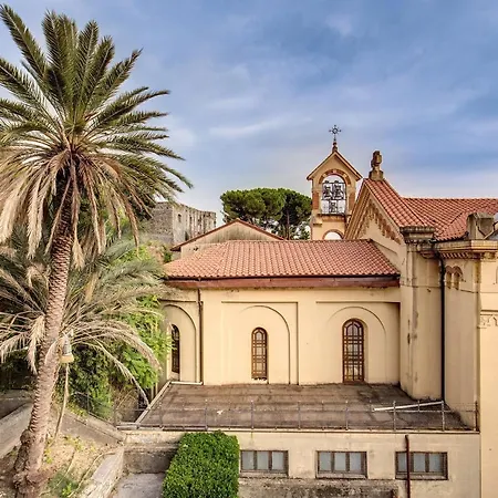 Aweshomeitaly - Bay Windows Lejlighed