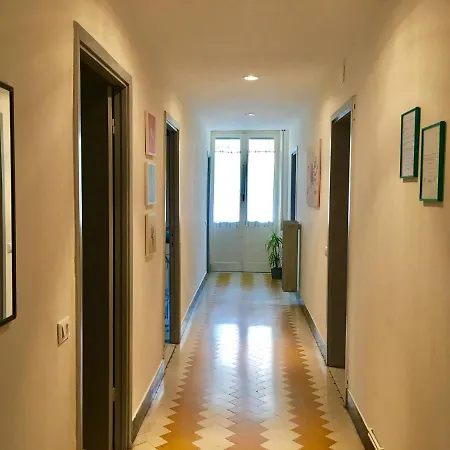 Aweshomeitaly - Bay Windows Apartamento