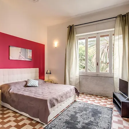 Aweshomeitaly - Bay Windows Apartamento *