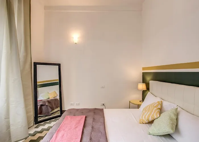 Aweshomeitaly - Bay Windows Apartament *