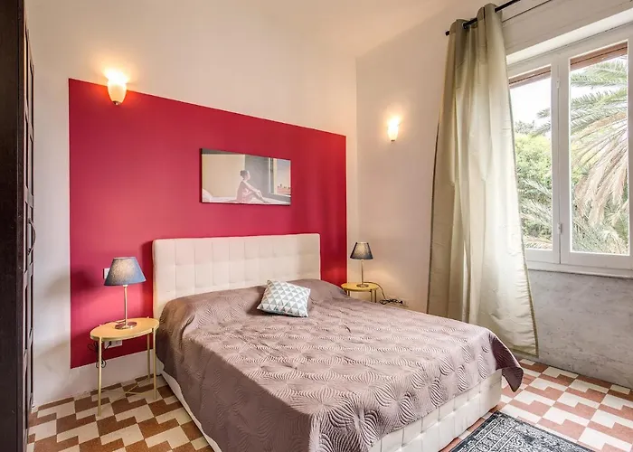 Aweshomeitaly - Bay Windows Apartament *