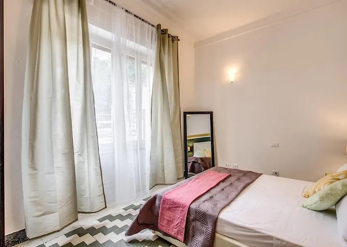 Aweshomeitaly - Bay Windows Apartament La Spezia