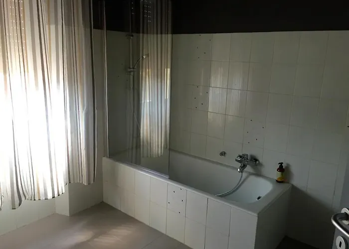 Aweshomeitaly - Bay Windows דירה *
