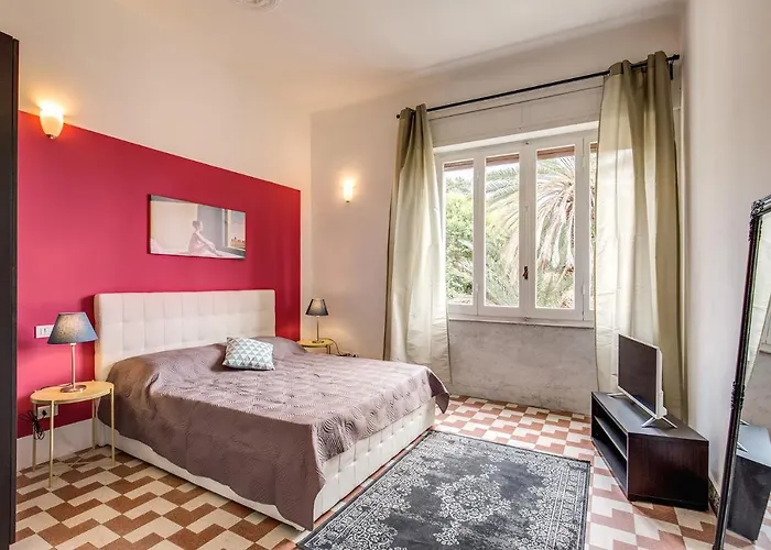 Aweshomeitaly - Bay Windows شقة *